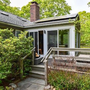 Classic Home Close To Ponds Dog Welcome Brewster Exterior photo