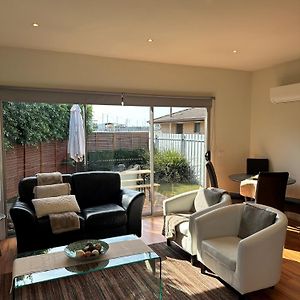 Charming Two Bedroom Shepparton Exterior photo