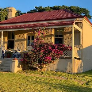 “Charlie Bates Cottage” Penneshaw Exterior photo