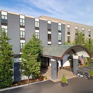 Freepoint Hotel Cambridge, Tapestry Collection By Hilton Exterior photo