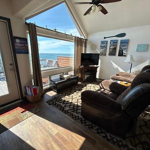 Ocean Front Cabin 14 W Jacuzzi & Gorgeous Views Villa Smith River Exterior photo