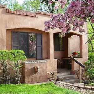 Town-N-Country Cottages Manitou Springs Exterior photo