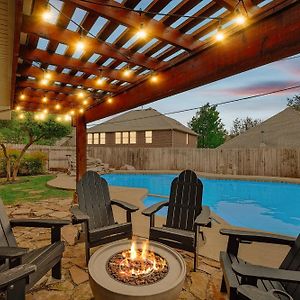 3-Bd Backyard Oasis W Pool Patio Firepit Villa Irving Exterior photo