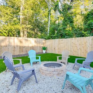 Greenville Escape With Deck And Fire Pit! Exterior photo