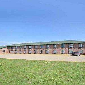 Days Inn By Wyndham Ozark Springfield Exterior photo