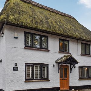 Little Thatch Villa Ringwood Exterior photo