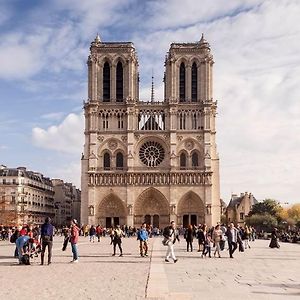 Grand & Bel Apartement Pres De Notre Dame Et La Seine París Exterior photo