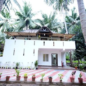 Satya Farm House Villa Amalāpuram Exterior photo