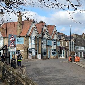 Hotel The Fountain Soham Exterior photo