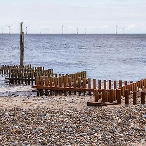 Beach Breeze Cottage - 3 Bed Caister-on-Sea Exterior photo