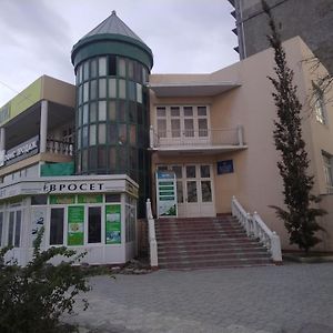 Гостиница Шоми Канд Konibodom Exterior photo