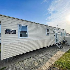 Hotel Superb 8 Berth Caravan At Caister Beach In Norfolk Ref 30073F Great Yarmouth Exterior photo