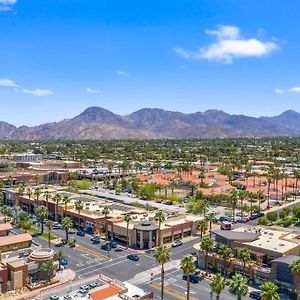 Chic Condo W Pool & 1 Block To El Paseo Palm Desert Exterior photo