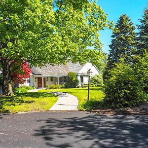 Idyllic Suttons Bay Home, Direct Water Access Exterior photo