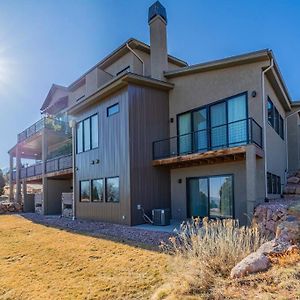 Cathedral Spires Luxury Home Tucked In The Mtn'S Colorado Springs Exterior photo