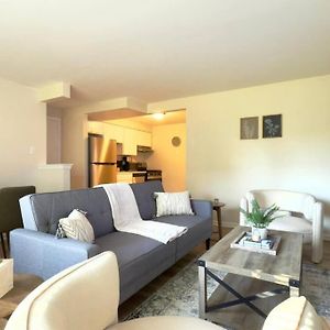 Apartamento Sleek 1Br Getaway Ideal Spot Near O'Hare Des Plaines Exterior photo