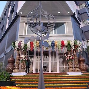 Atmosfera Aparthotel Bangalore Exterior photo