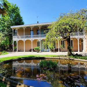 Le Portail Bed and Breakfast Le Passage  Exterior photo