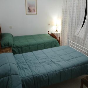 Habitacion Privada Doble Toledo Bed and Breakfast Exterior photo