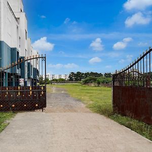 Super Hotel O Kattankulathur Near Srm University Gūduvāncheri Exterior photo