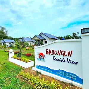 Badungun Seaside View Villa Kuala Penyu Exterior photo