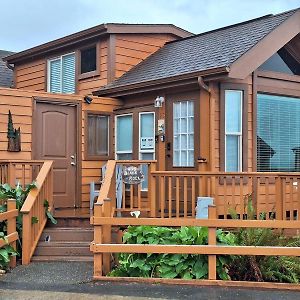 Oceanview Cabin 23 W Jacuzzi & Remarkable Views Villa Smith River Exterior photo