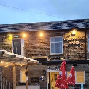 Hotel Oyo The Croppers Arms Huddersfield Exterior photo