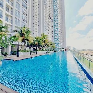 Fun-Filled Condo Midas Seri Alam Masai Exterior photo