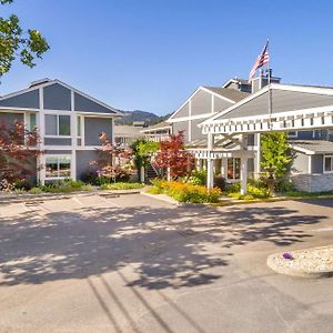 Upvalley Inn & Hot Springs, Ascend Hotel Collection Calistoga Exterior photo