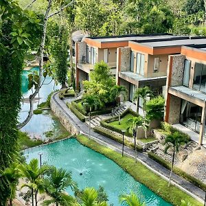 Luxury Menara Villa Ban Phak Chit Exterior photo