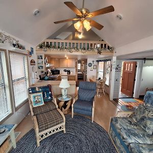 Luxurious Oceanfront Cabin 7 Getaway W Hot Tub Villa Smith River Exterior photo