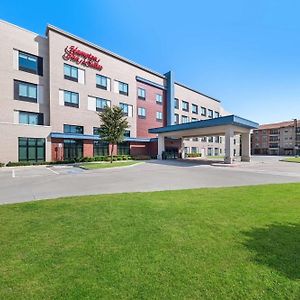 Hampton Inn & Suites Dallas - Farmers Branch Exterior photo