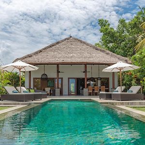 Villa Emerald Banjar  Exterior photo