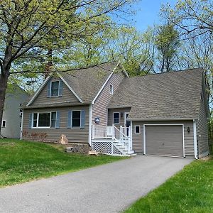 Ogunquit Beach Town Rental - Walk To Town With Your Family And Fur Baby Exterior photo