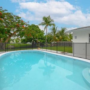 Canal Front, 2 King Beds, Pool, Game Room Cutler Bay Exterior photo