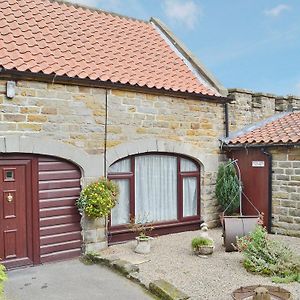 Stable Cottage - 29155 Staintondale Exterior photo