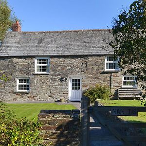 Nan-Tis Villa Saint Issey Exterior photo