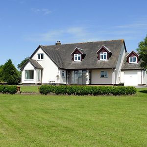 Barwick Villa Exbourne Exterior photo