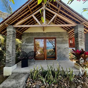 Are Guling Beach Bungalows Kuta  Exterior photo