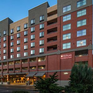 Hilton Garden Inn Tacoma Downtown Exterior photo