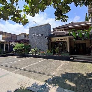 Maribaya Family Guest House Syariah Lembang Exterior photo