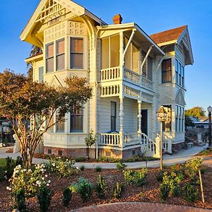 The Jd Hyde Historic Inn Visalia Exterior photo