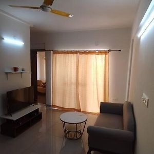 Complete Flat With Bed Room, Living And Kitchen Bangalore Exterior photo