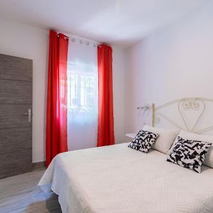 Apartamento Deluxe Family Triana Sevilla Exterior photo