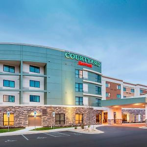 Hotel Courtyard By Marriott Bismarck North Exterior photo