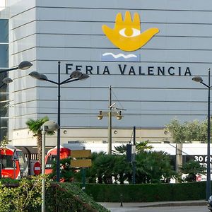 Hotel SunDos Feria Valencia Exterior photo