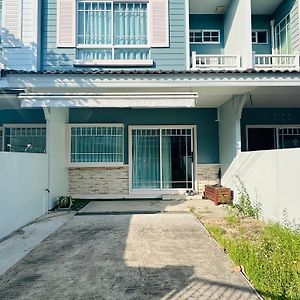 Indy2 Bangna Km7 By Koii Villa Ban Bang Kaeo Yai Exterior photo