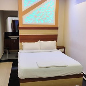 Hotel Krishnakripa Premium Residency Kochi Exterior photo