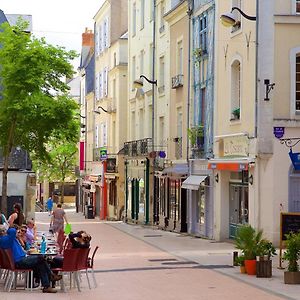 Appartement Angevin Avec Terrasse Et Wifi Rapide Angers Exterior photo