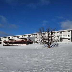 Hotel Baymont By Wyndham Proctor Exterior photo